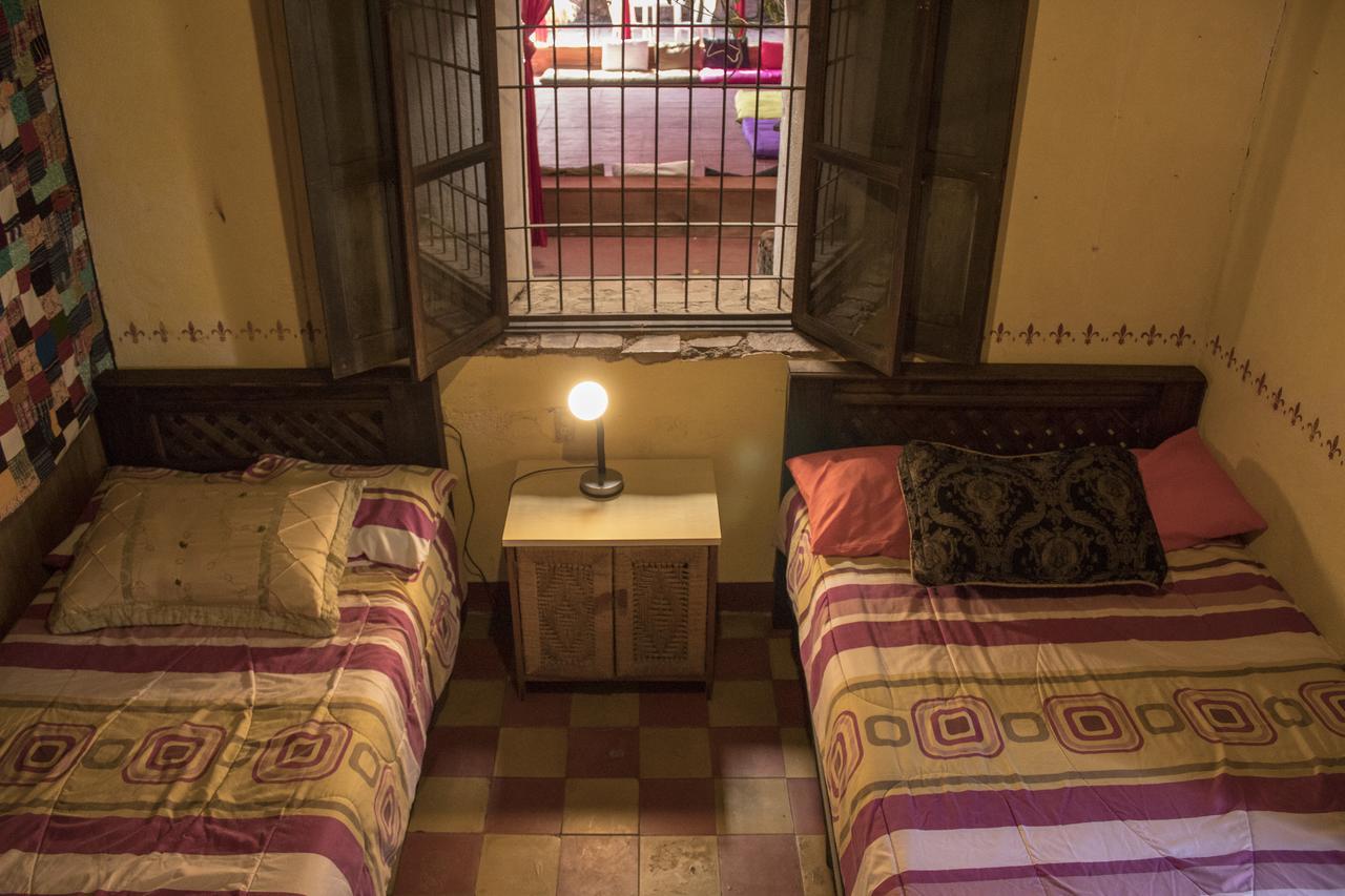 Split Hostel Antigua Ngoại thất bức ảnh