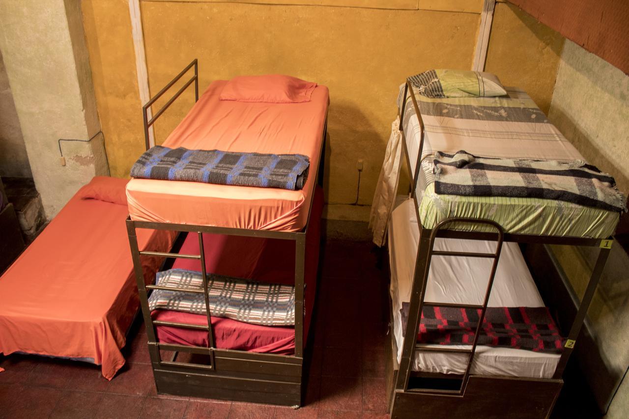 Split Hostel Antigua Ngoại thất bức ảnh