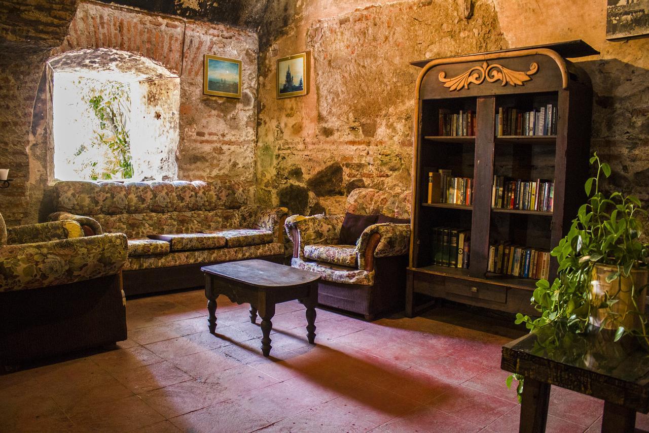 Split Hostel Antigua Ngoại thất bức ảnh