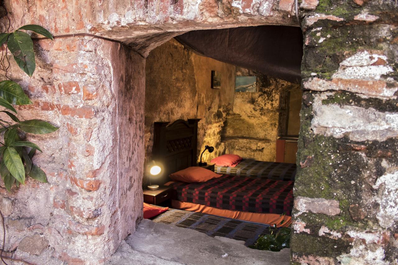 Split Hostel Antigua Ngoại thất bức ảnh